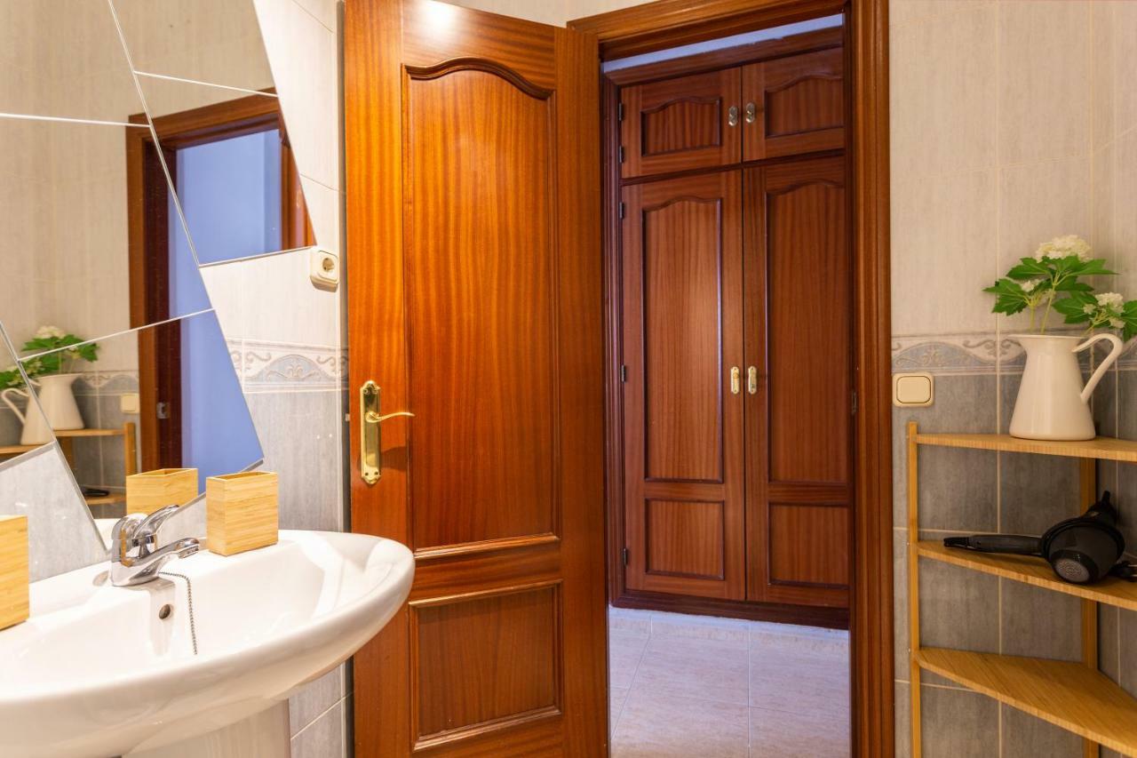 Serva La Bari Shared Seville