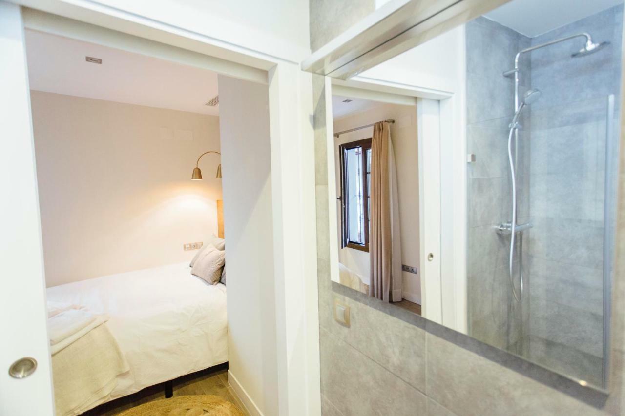 O&L Byron Suites Seville