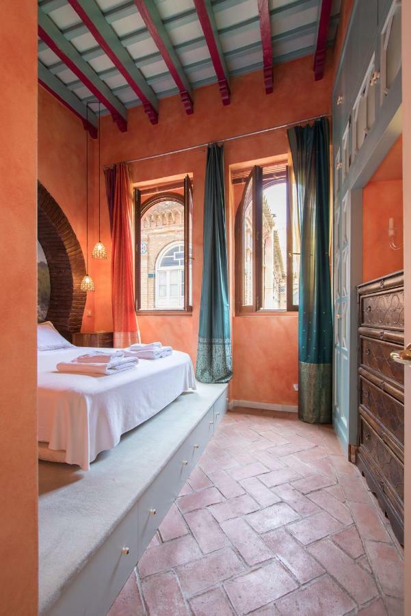 Oriental Gardens Views 2 Pax * Seville