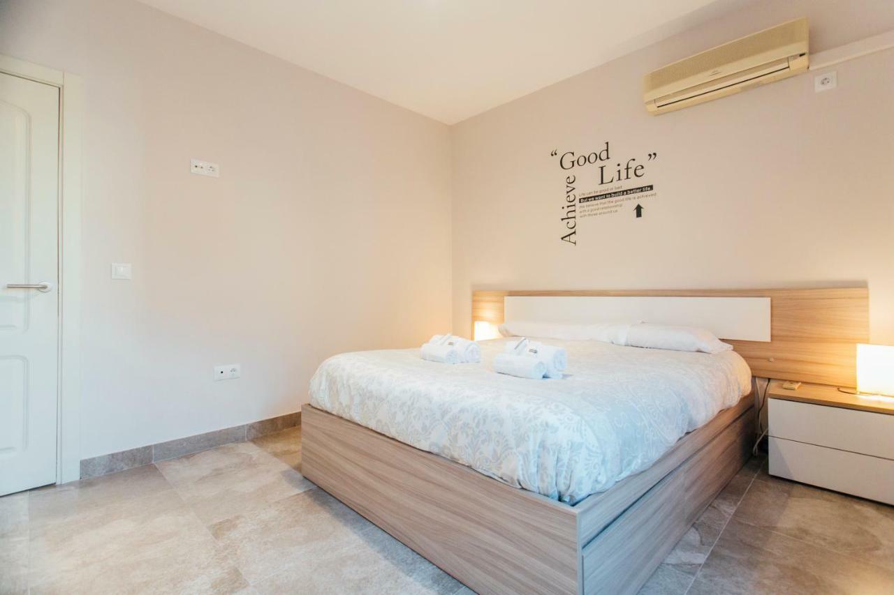 Apartment Wide And Diaphanous- 3bd 2bth- Alcazar