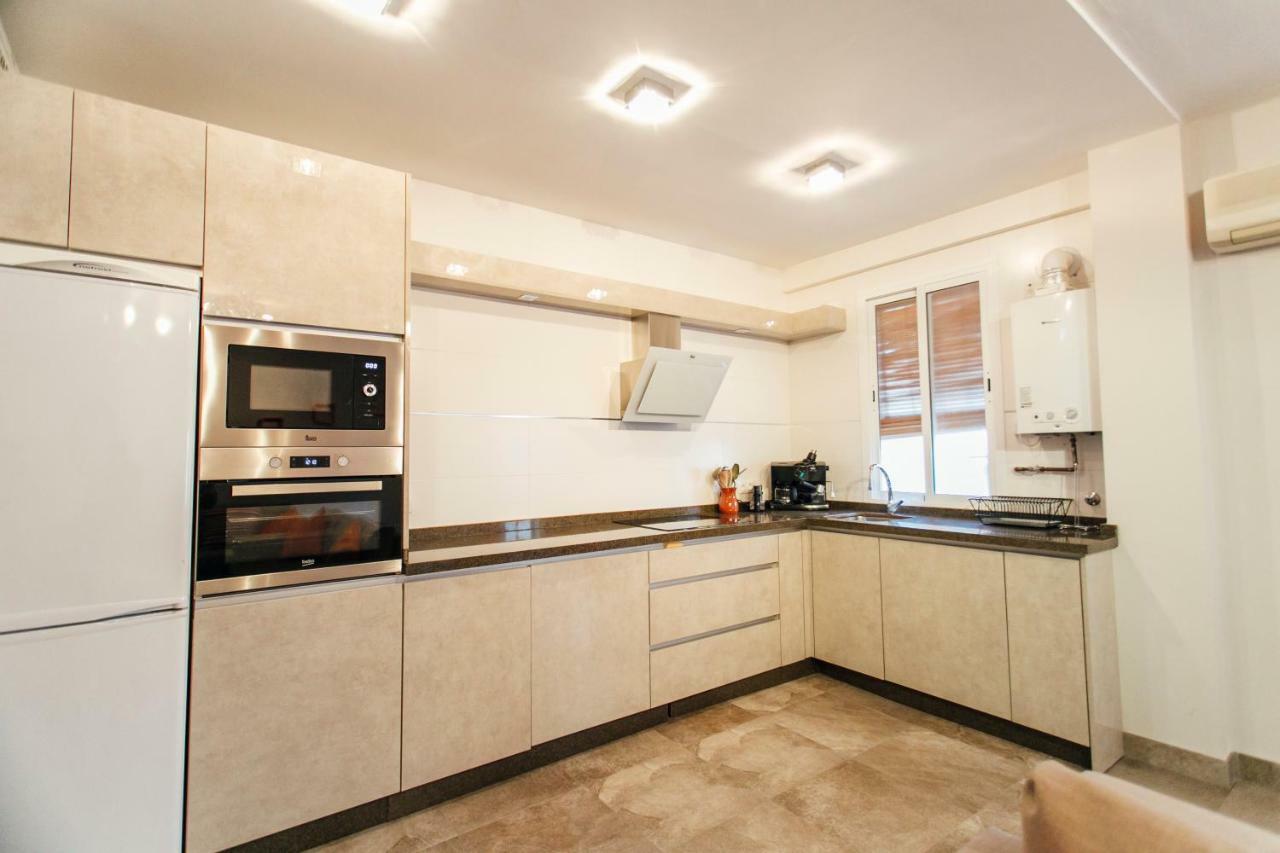 Apartment Wide And Diaphanous- 3bd 2bth- Alcazar *