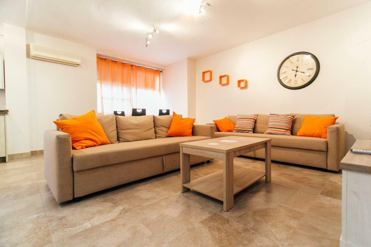 Wide And Diaphanous- 3bd 2bth- Alcazar Apartment