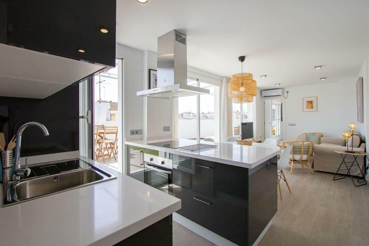 Triana Deluxe Skyview Seville