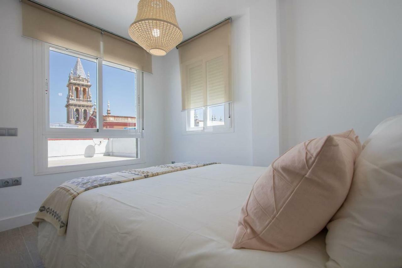Triana Deluxe Skyview * Seville