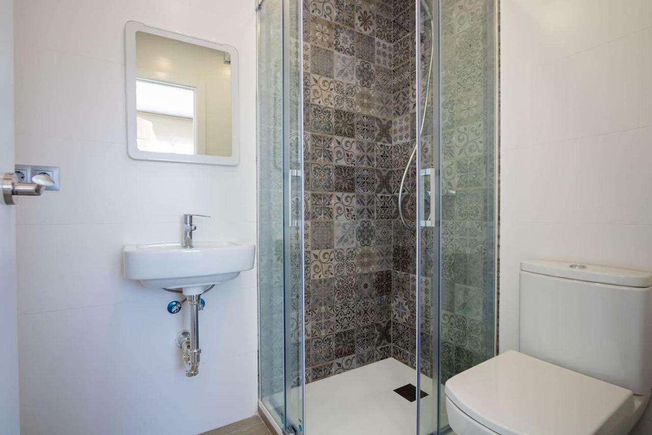Triana Deluxe Skyview Seville