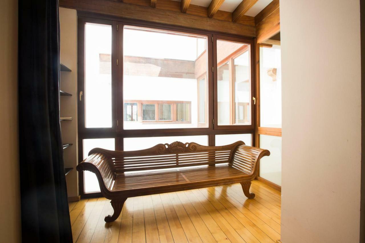 Casa De La Alegria * Seville