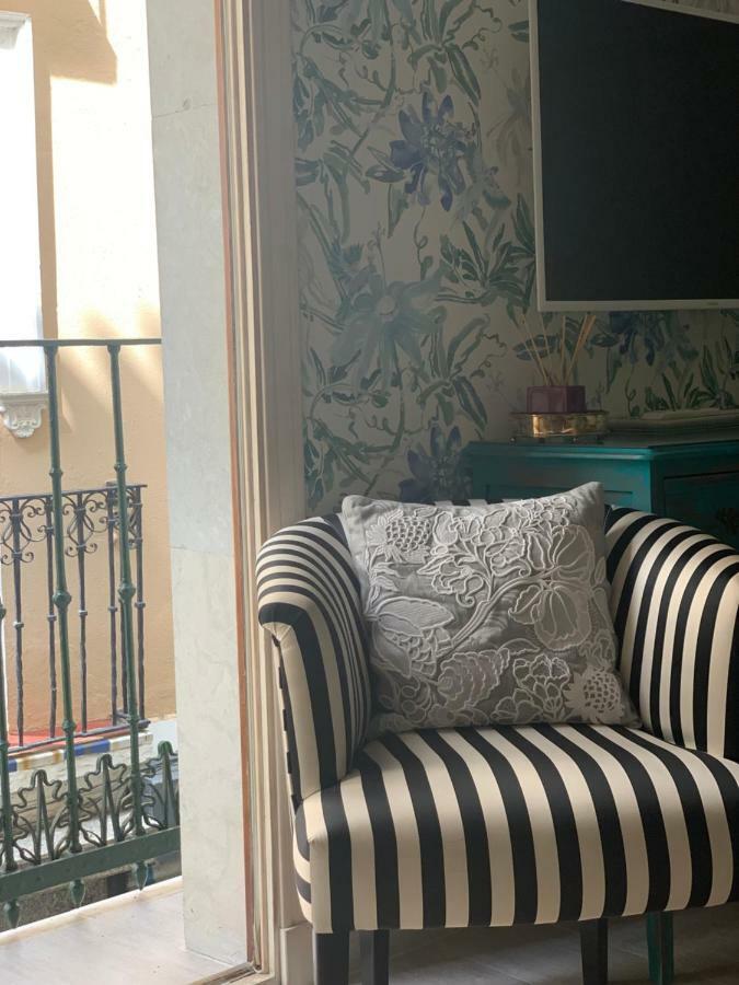 Cathedral Studio, Luxury In Cathedral Area, Parking Optional Apartment