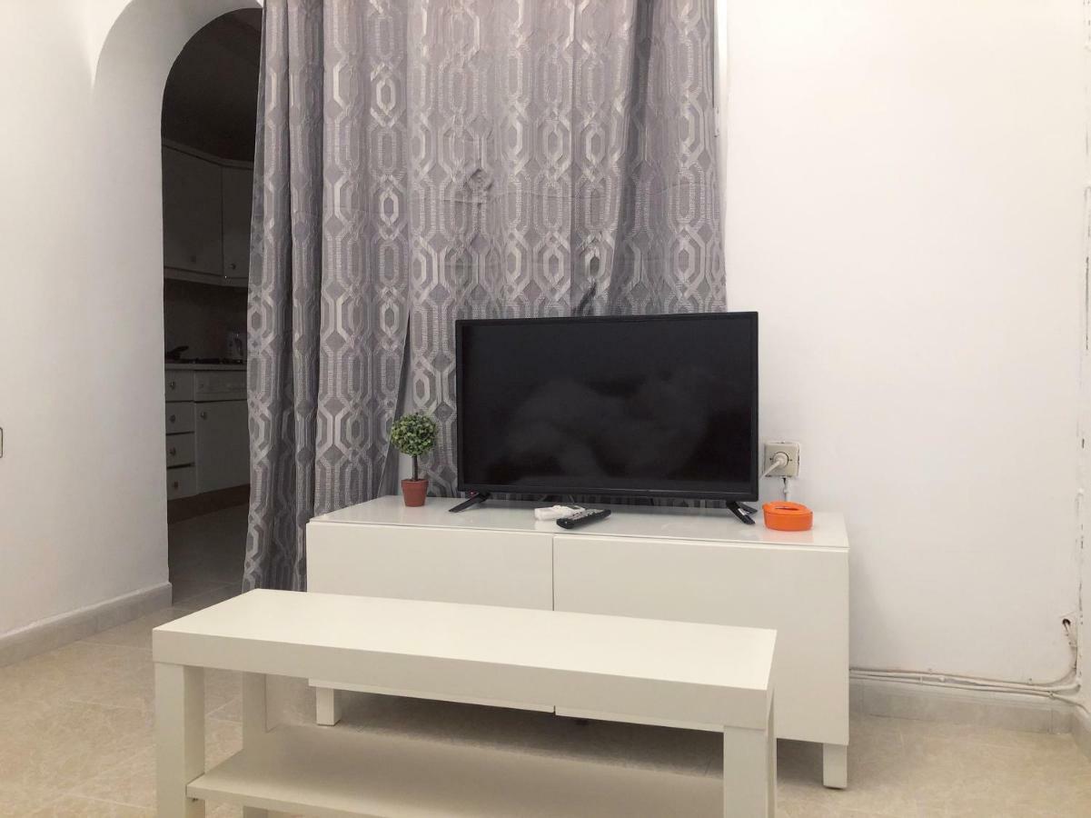 Apartment Center *