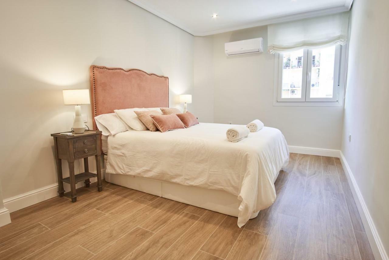 Apartment Arjona Riverside Deluxe By Valcambre *
