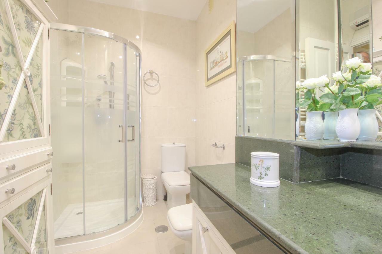 Apartamento La Feria * Seville