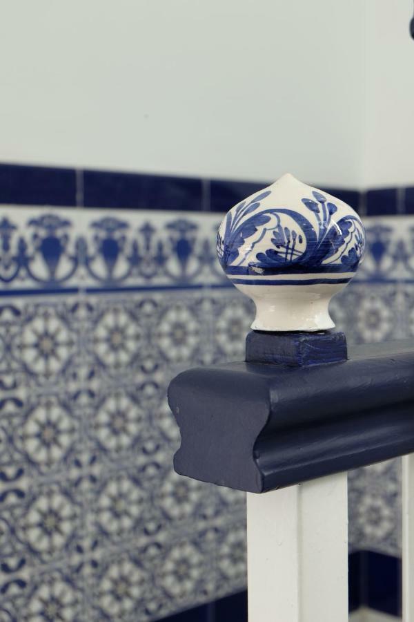 The River Townhouse Pink Apartment Seville