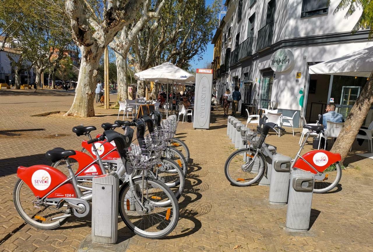 Teodosio Free Parking & Ac Seville