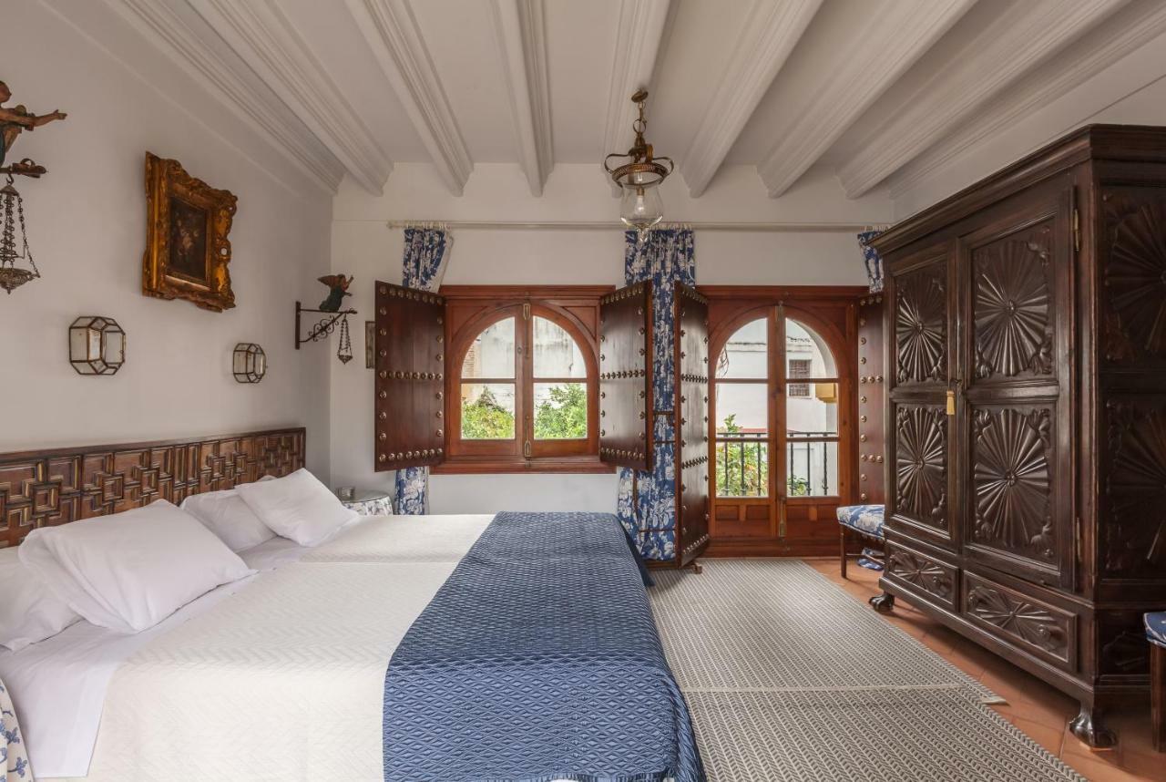 Elvira, Exclusive Pool And Gardens In The Heart Of Seville