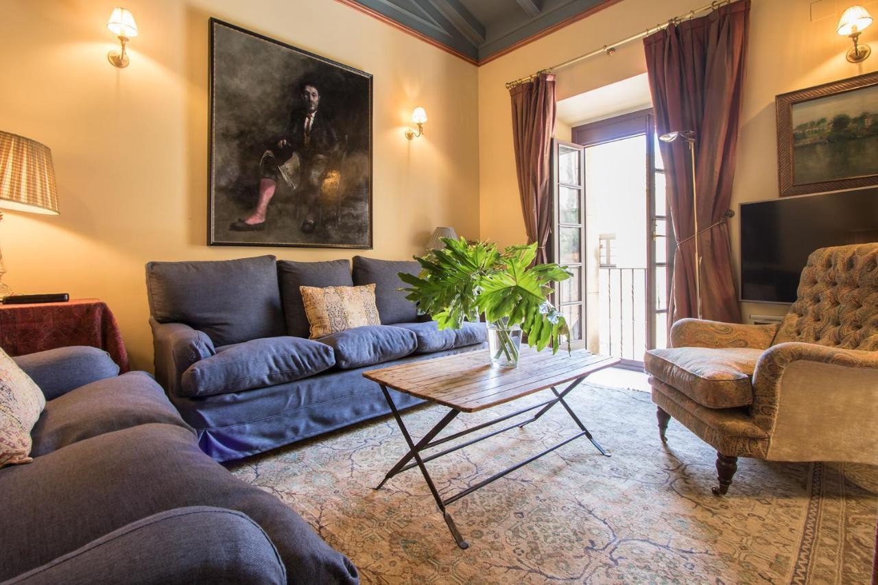 Villa River House *