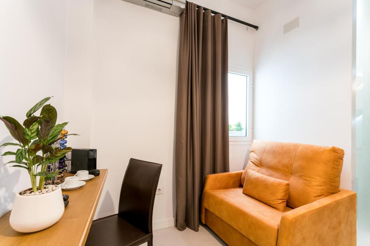 Unique House - Private Spa&pool -stayinseville Сasa de vacaciones