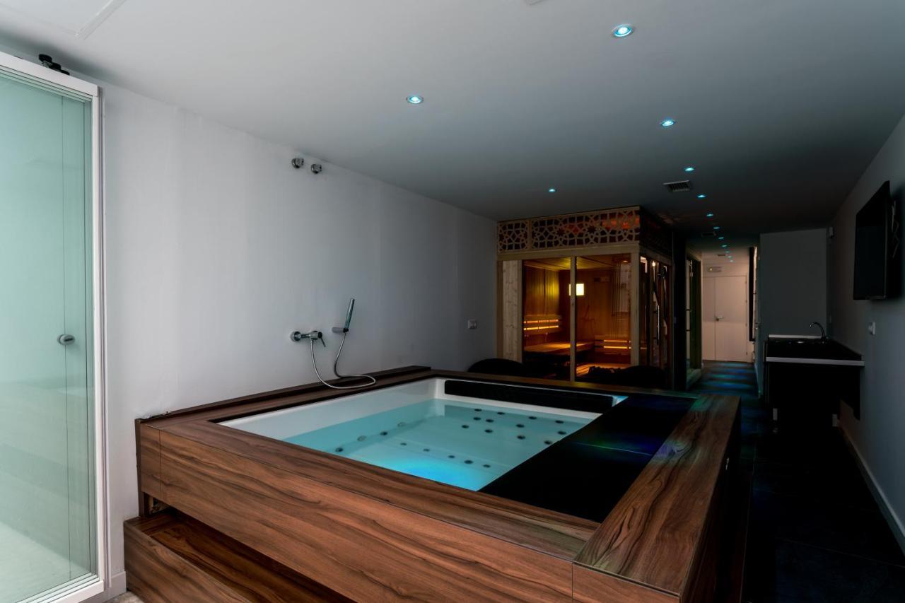 Unique House - Private Spa&pool -stayinseville