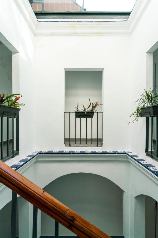 Сasa de vacaciones Unique House - Private Spa&pool -stayinseville