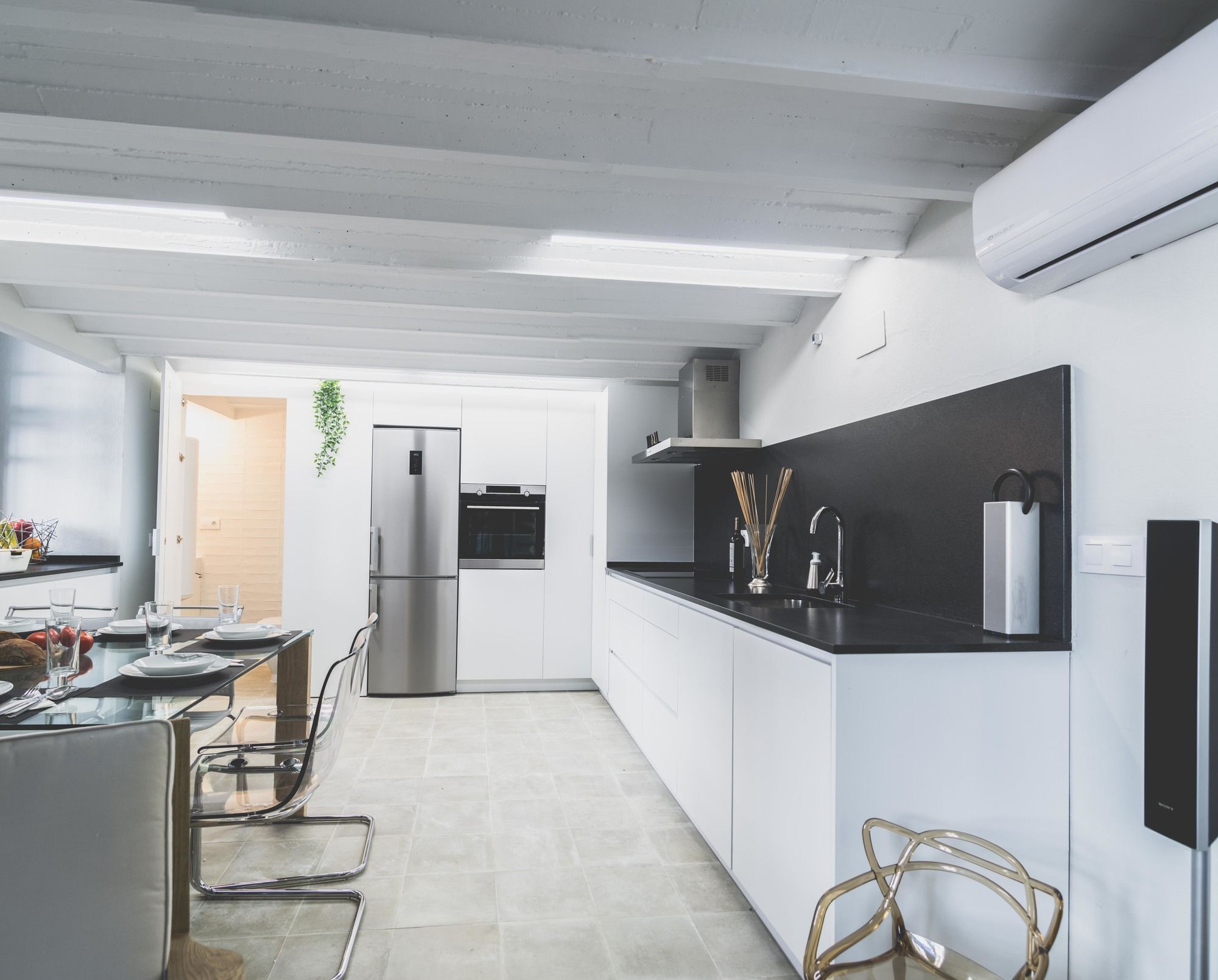 She Loft Alameda Apartment