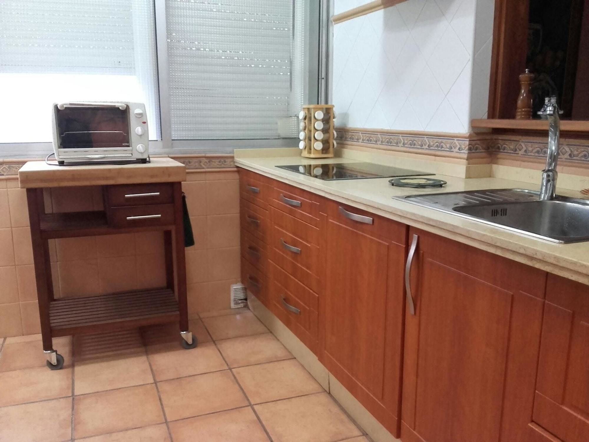 With 3 Bedrooms In Sevilla, With Wonderful View, Enclos Apartment *