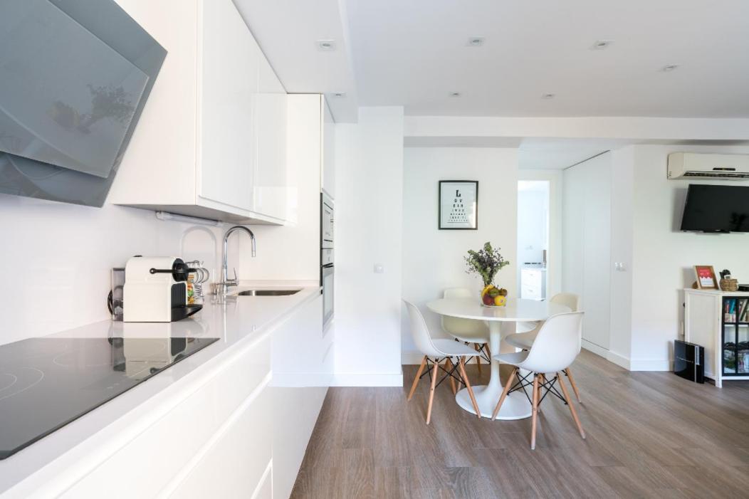 Moderno En Triana 2 Y Aire Acondicionado Apartment