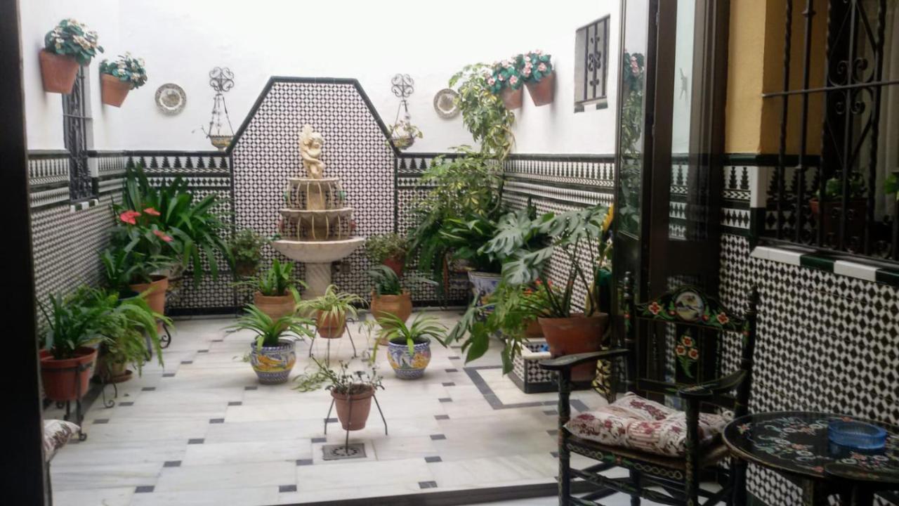 Triana Principes Homestay *