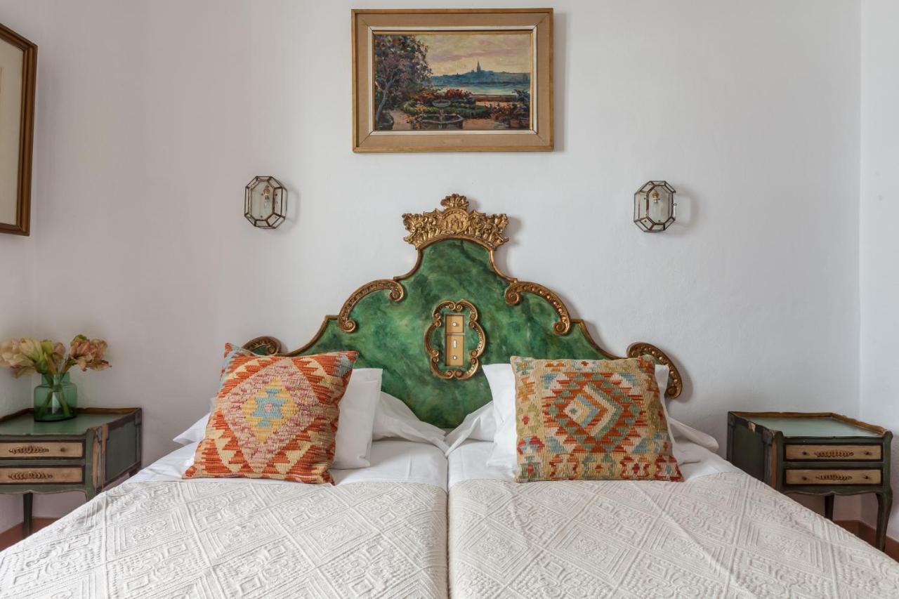 Villa Elvira, Exclusive Pool And Gardens In The Heart Of Seville