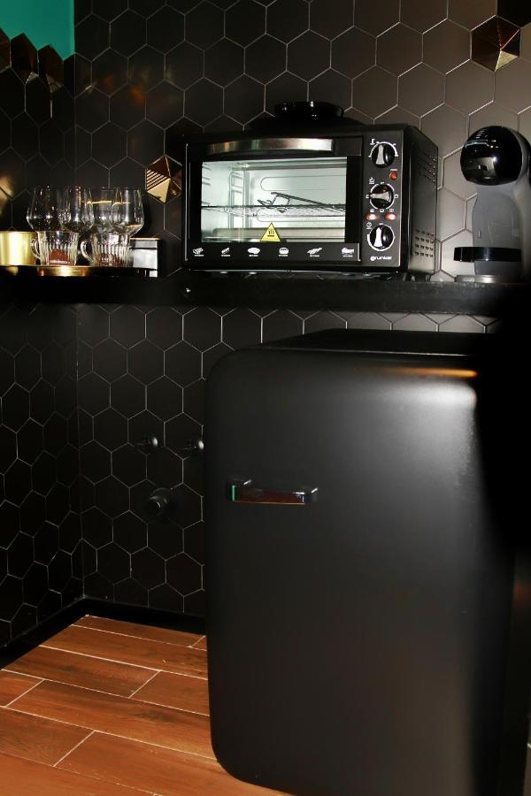 Triana Jacuzzi Apartment