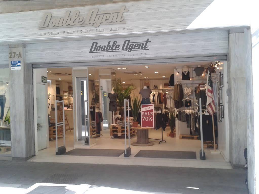 Angeles *