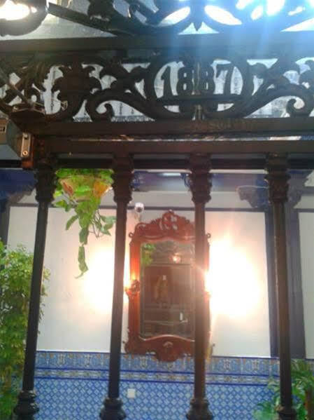 Angeles Seville