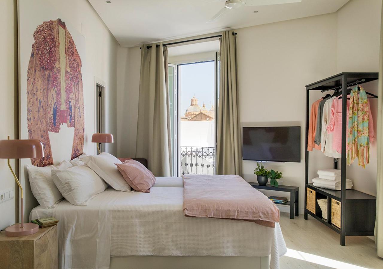 Santa Paula Pool & Luxury * Seville