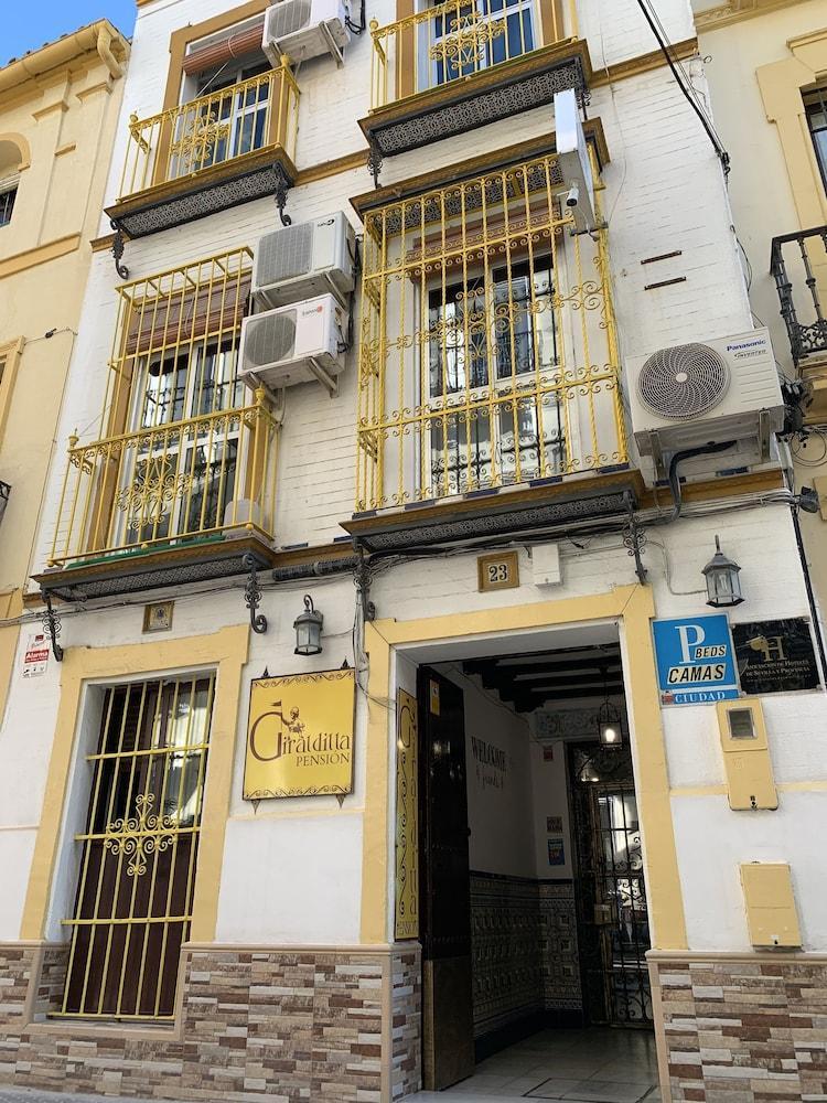 Giraldilla * Seville