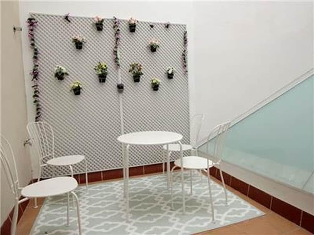 Apartment - Plaza Nueva