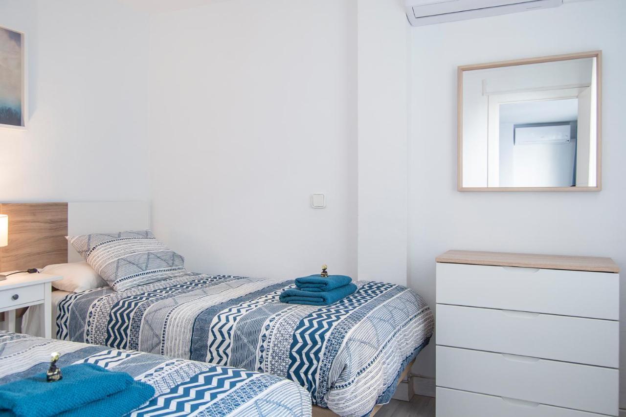 Apartment Riverside In Triana Seville