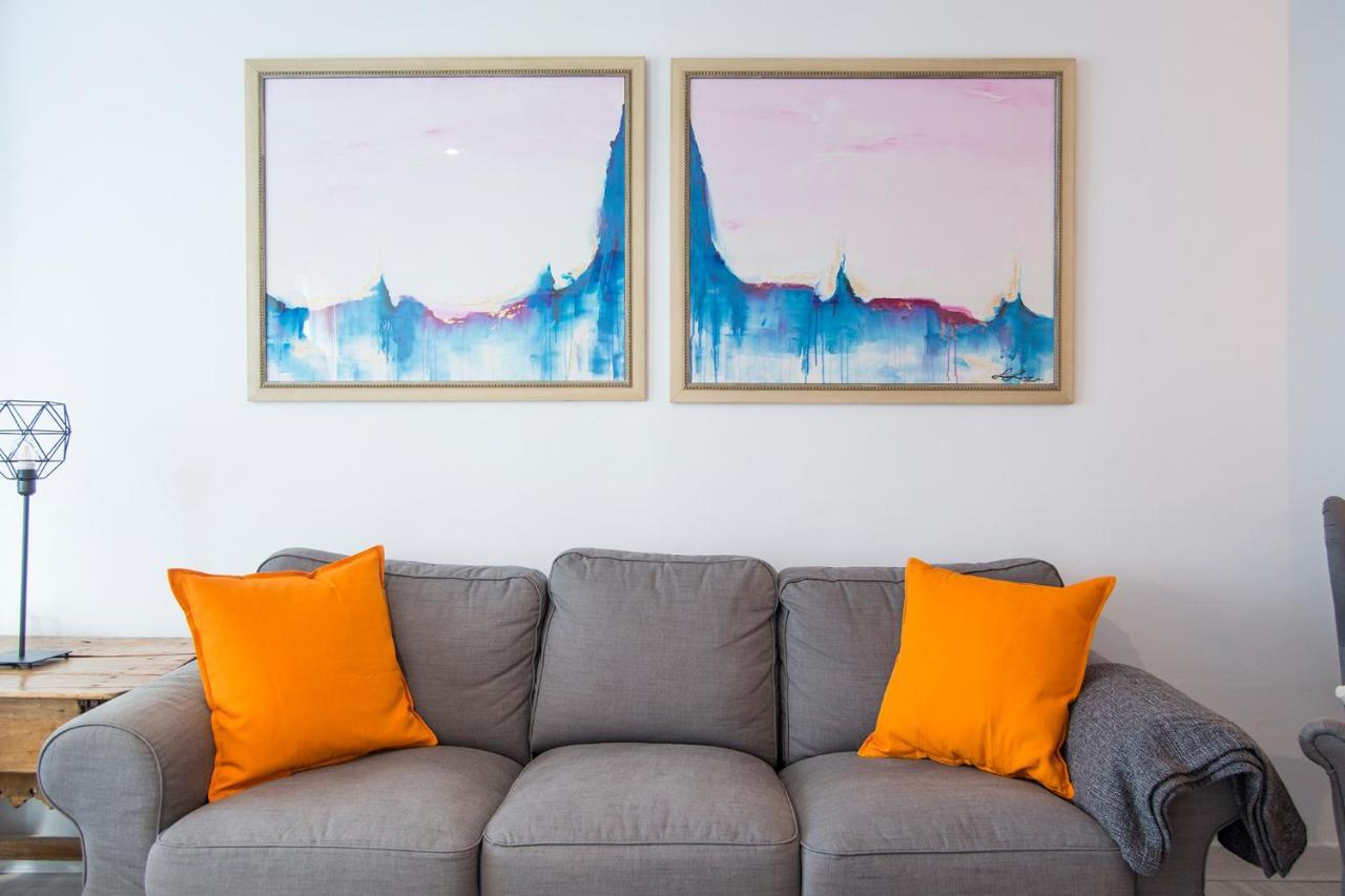 Apartment Riverside In Triana Seville