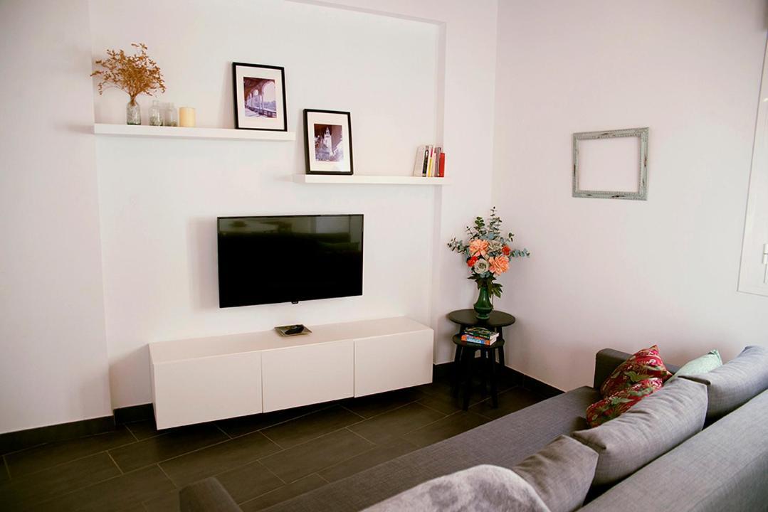 Tourist House Atico San Luis * Sevilla
