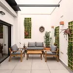 Apartamentos Bajeles Sevilla Urban