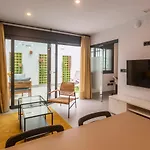Apartamentos Bajeles Sevilla Urban