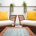 Apartamentos Bajeles Sevilla Urban