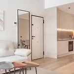 Modern With Swimming Pool- 2Bd 2Bth- Triana