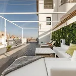 Isg Apartments Modern Atticpool At The Cathedralfree Parking