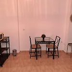 Liam Studio In Sevilla Centric
