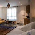 Alcoba Del Rey De Sevilla