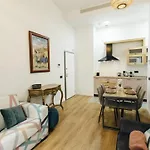 Modern With Seasonal Swimming Pool- 1Bd 1Bth- Goyeneta