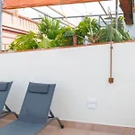 New And Design - Shared Rooftop Solarium - Alameda