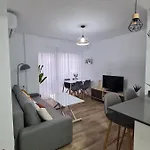 Triana Jacinto Apartmento