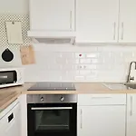 Nice 2-Bedroom Apartment In Downtown Seville Dionisio