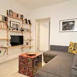 Nice 2-Bedroom Apartment In Downtown Seville Dionisio
