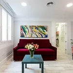Apartamentos Rg Florida Muralla Alcazar