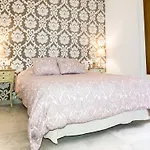 Apartment Entalladores