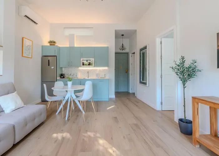 T74 Torneo Bright Family Apartment